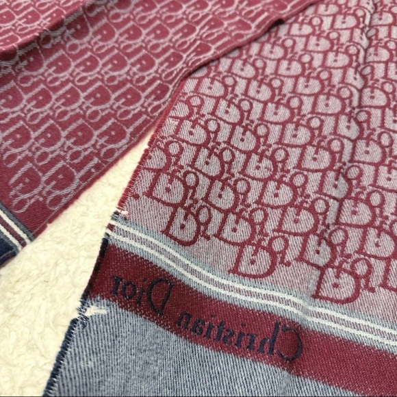 Christian Dior 100% Meringwool scarf - Picture 16 of 17
